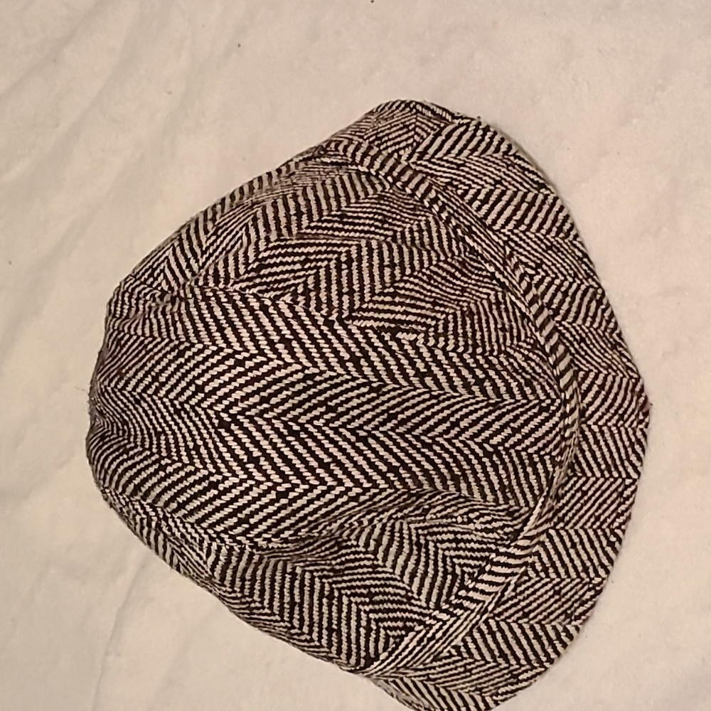 NWOT GAP bucket hat